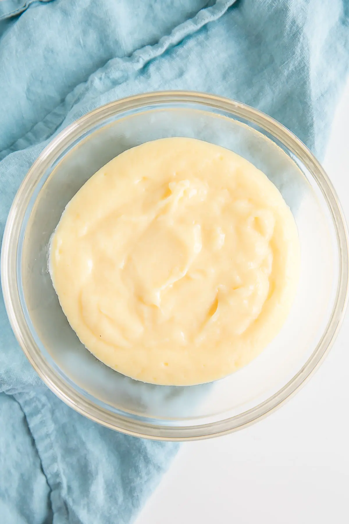 Creme patissiere in a bowl.