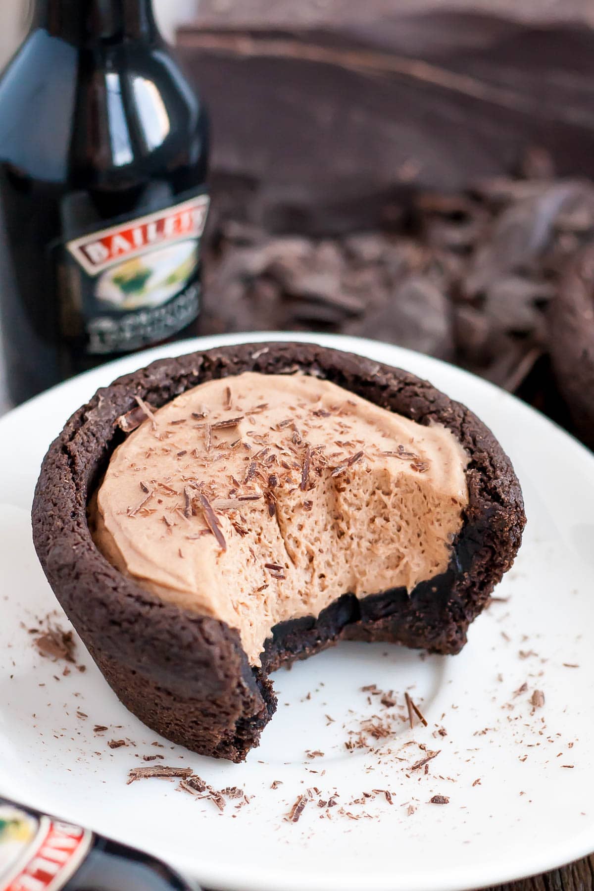 Fluffy Baileys cheesecake chocolate cookie cups.