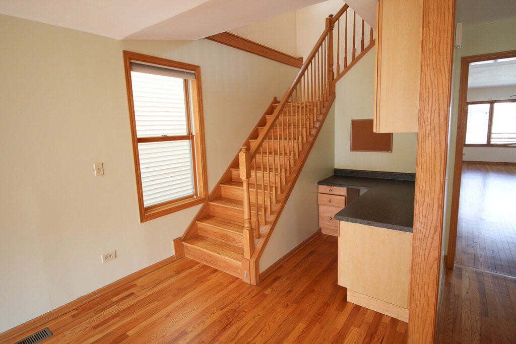 The staircase makeover - before