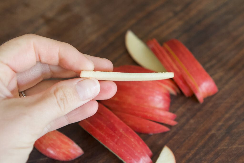 Thinly slice your apples