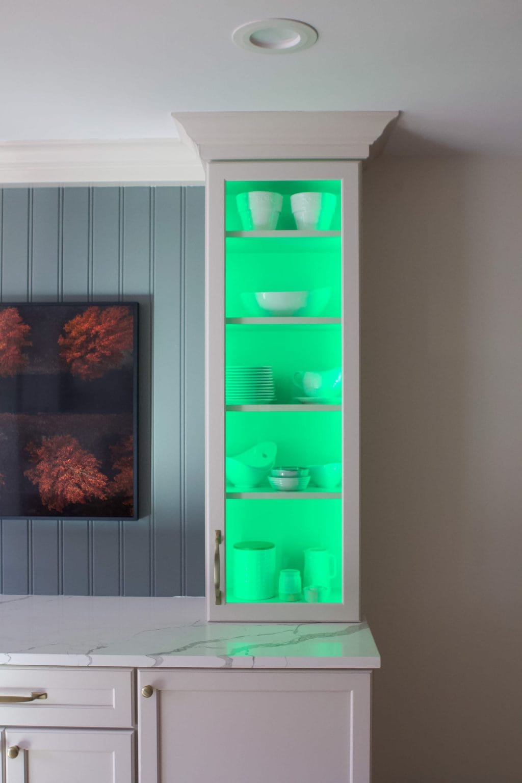 Green cabinet lighting