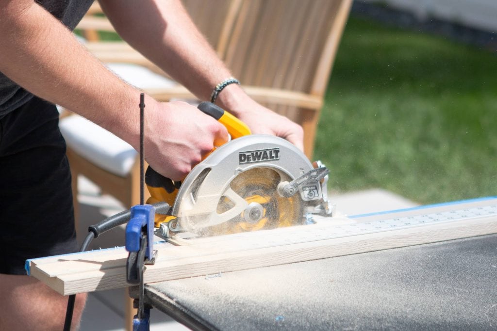 Finn cutting using the circular saw