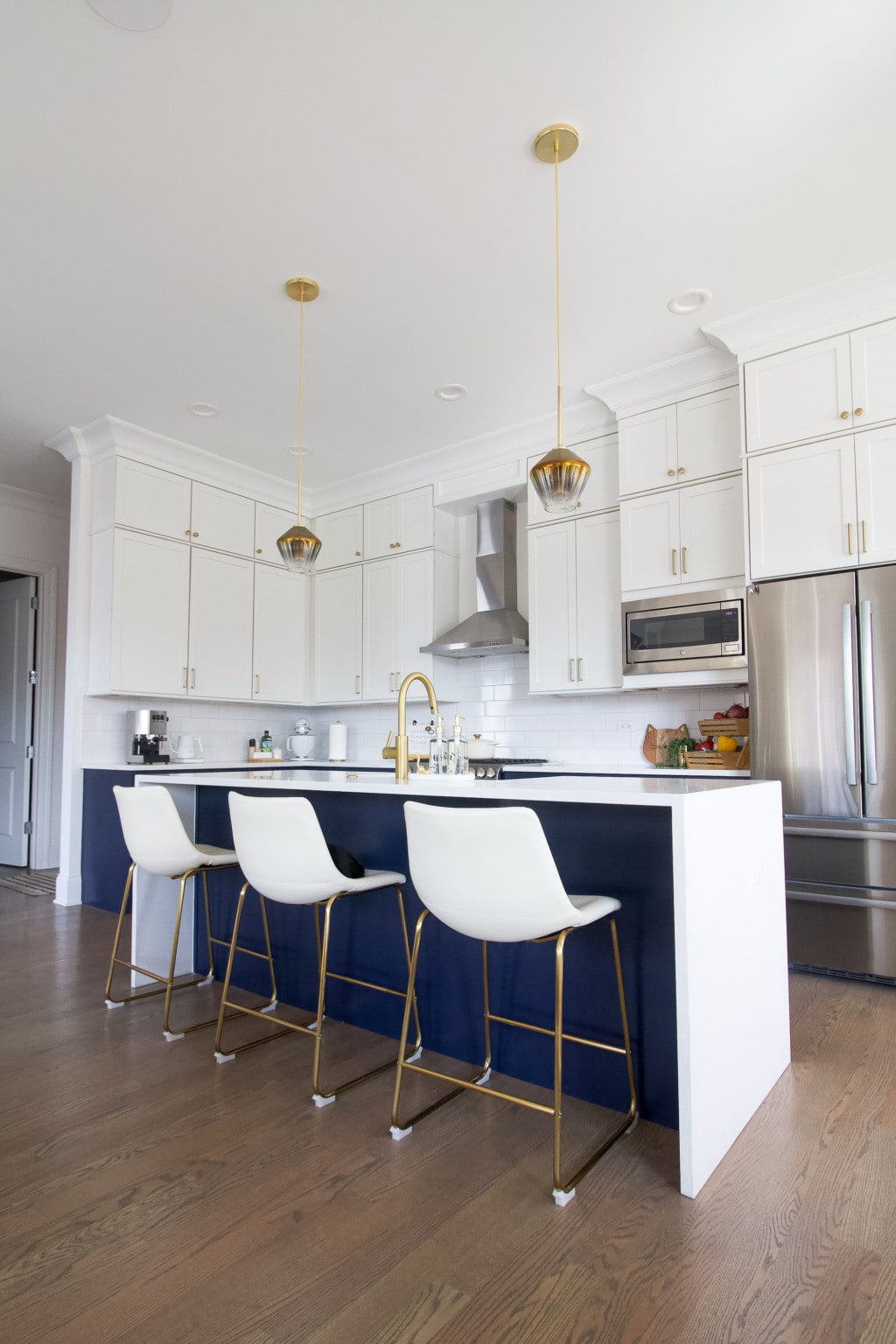 city chic white and navy kitchen