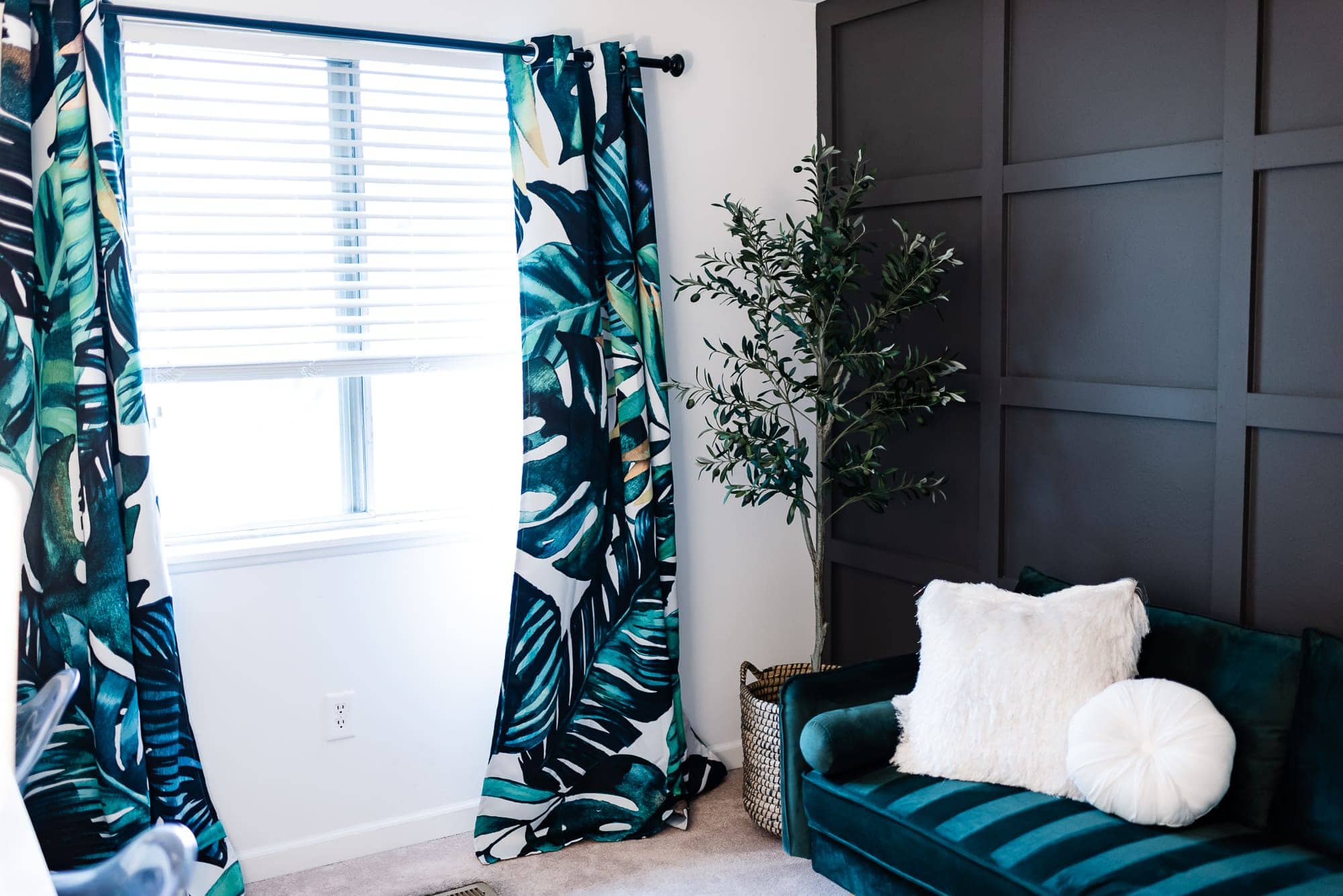 Palm print leaf curtains