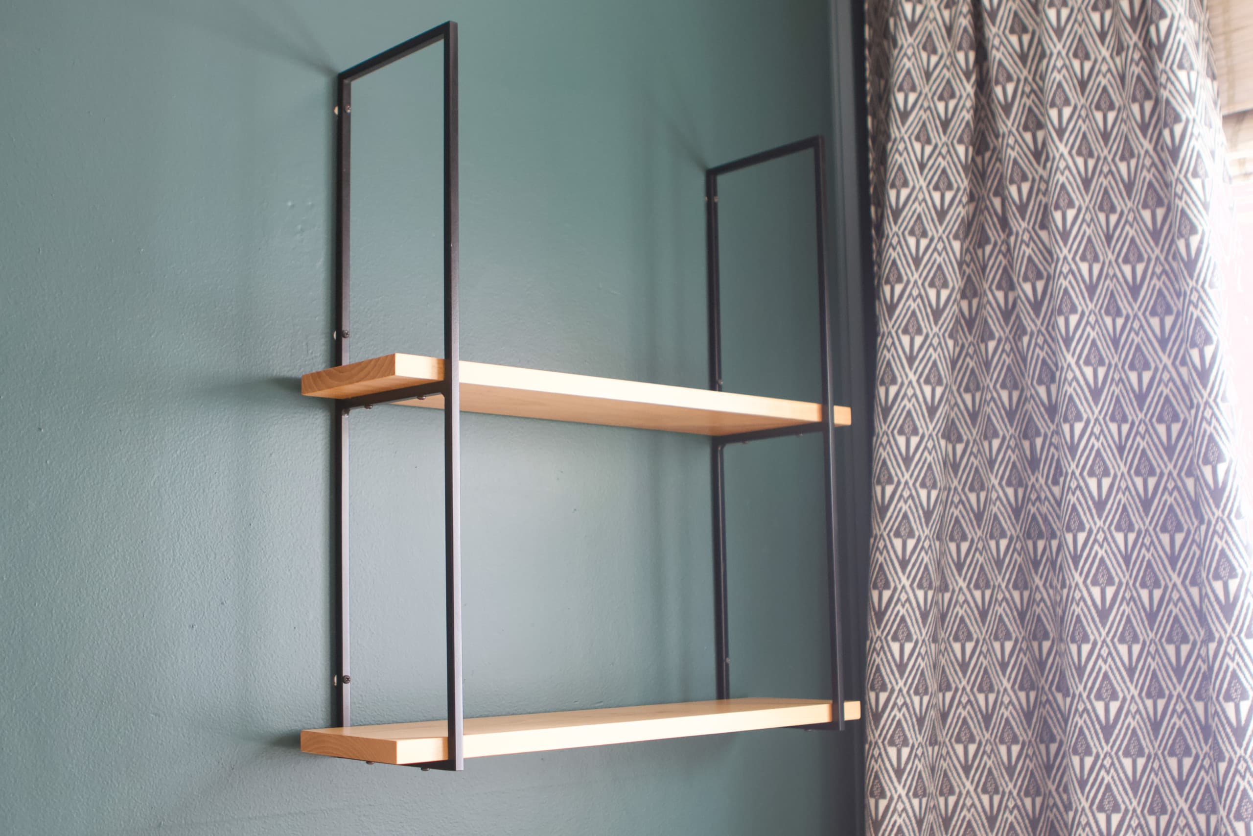 How to hang nursery shelves