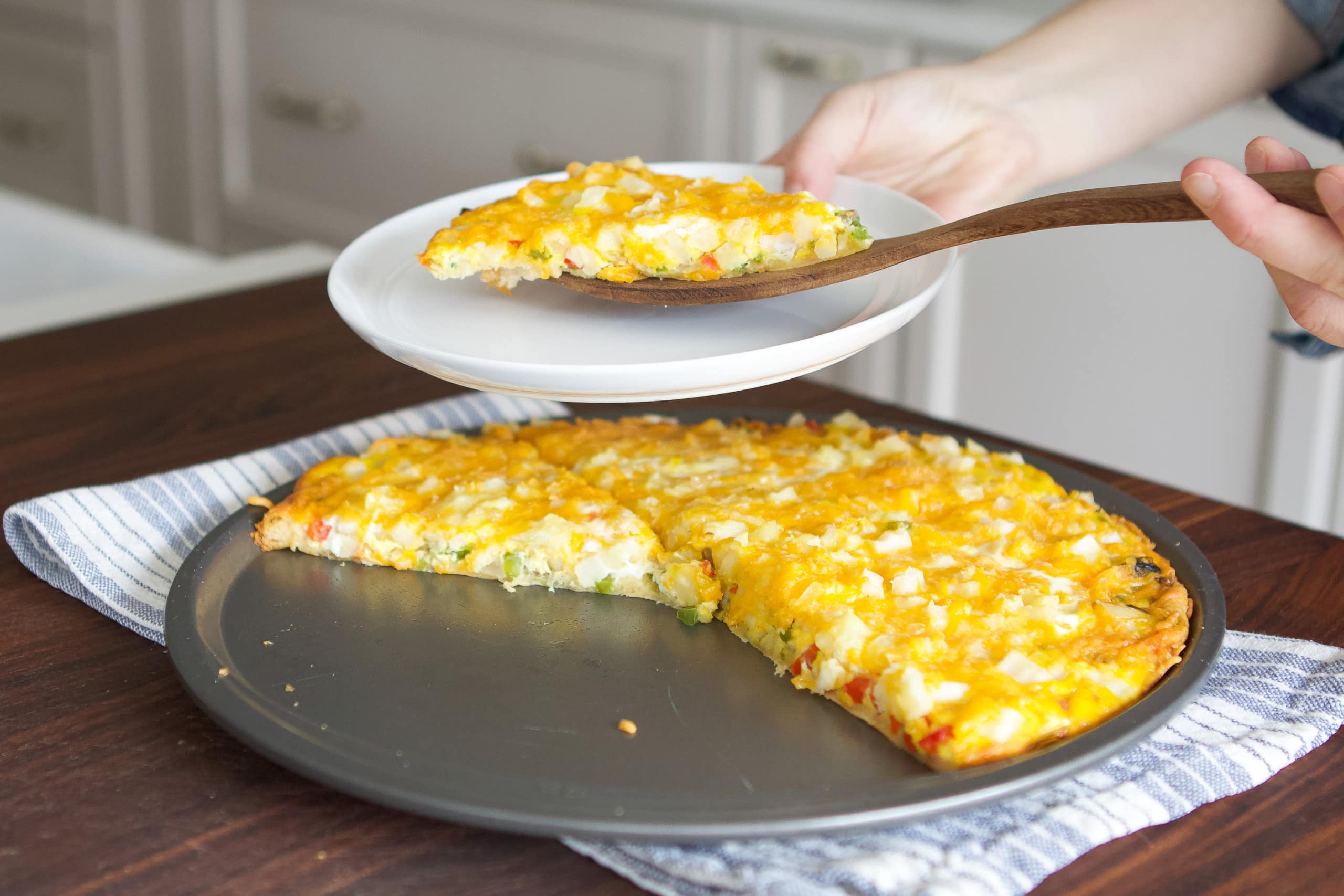 Our family recipe for cheesy breakfast pizza