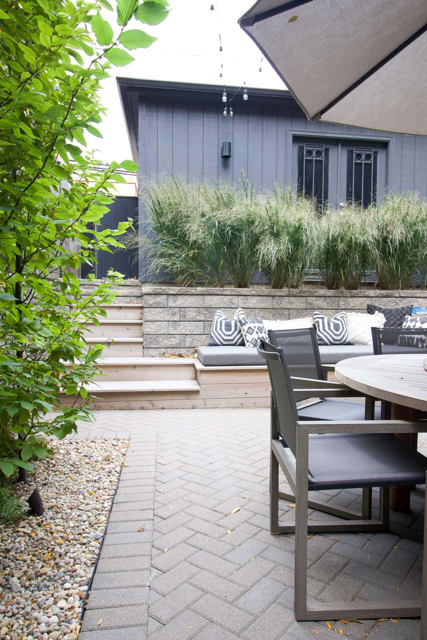 Outdoor patio in Lincoln Park