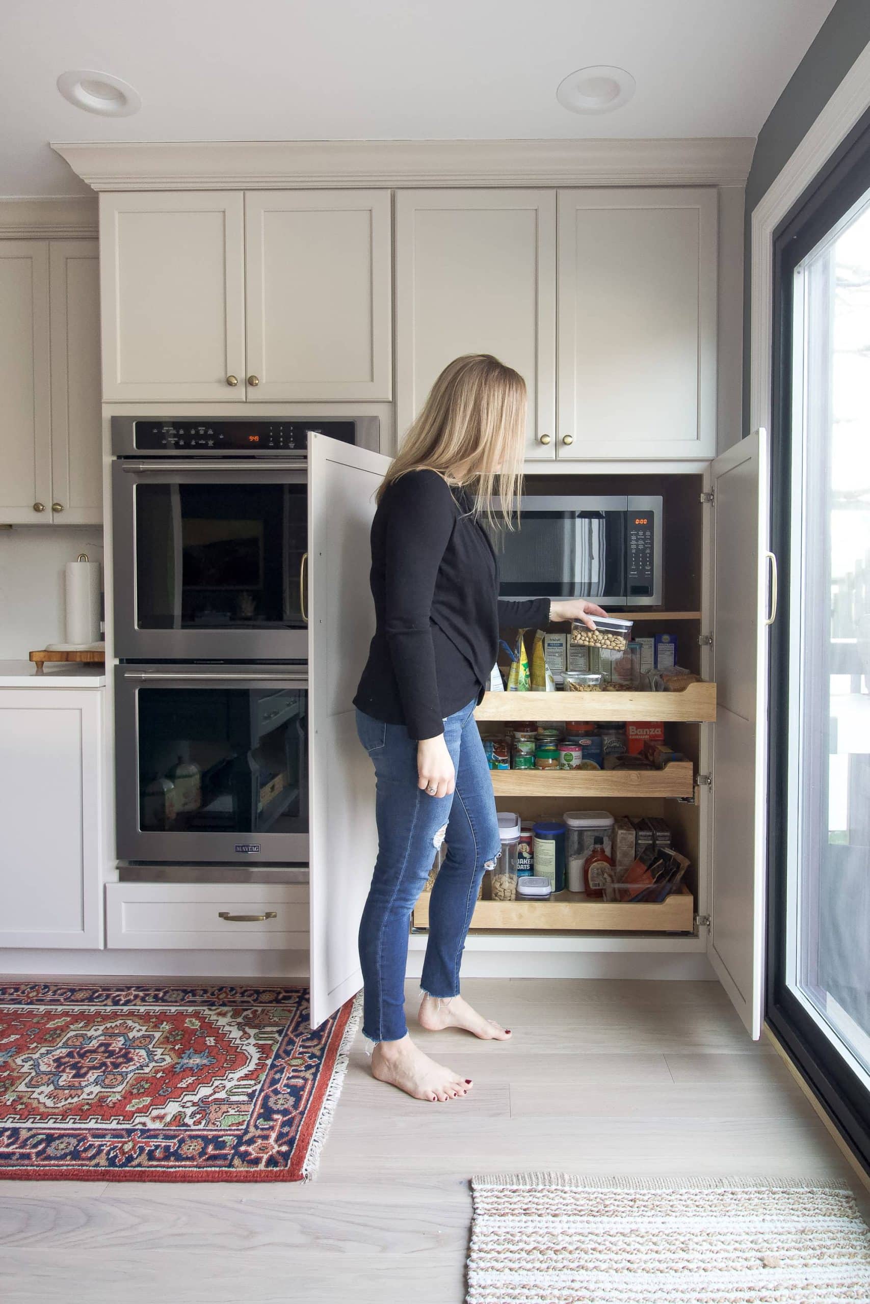 Tips to organize your pantry drawers