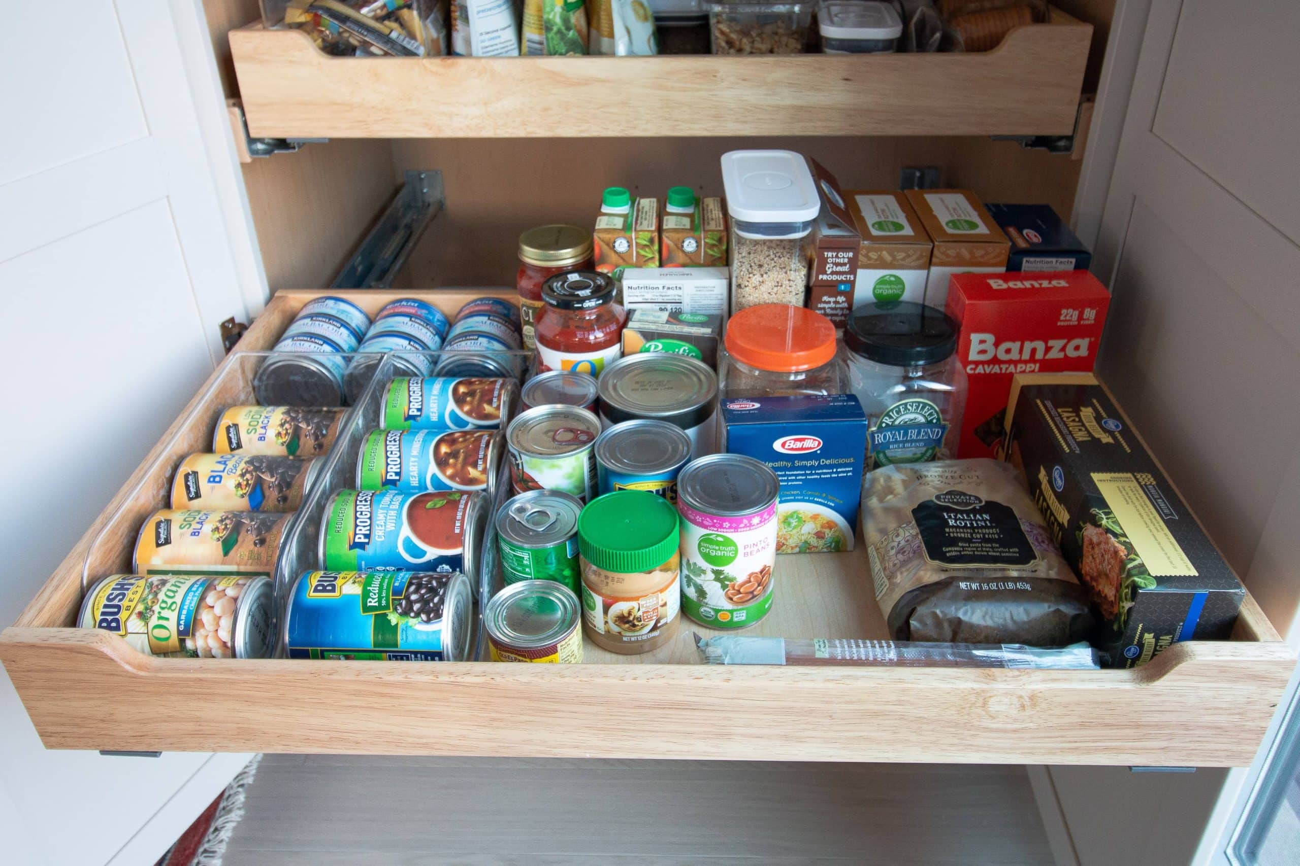 Tips to organize your meal prep ingredients in your pantry