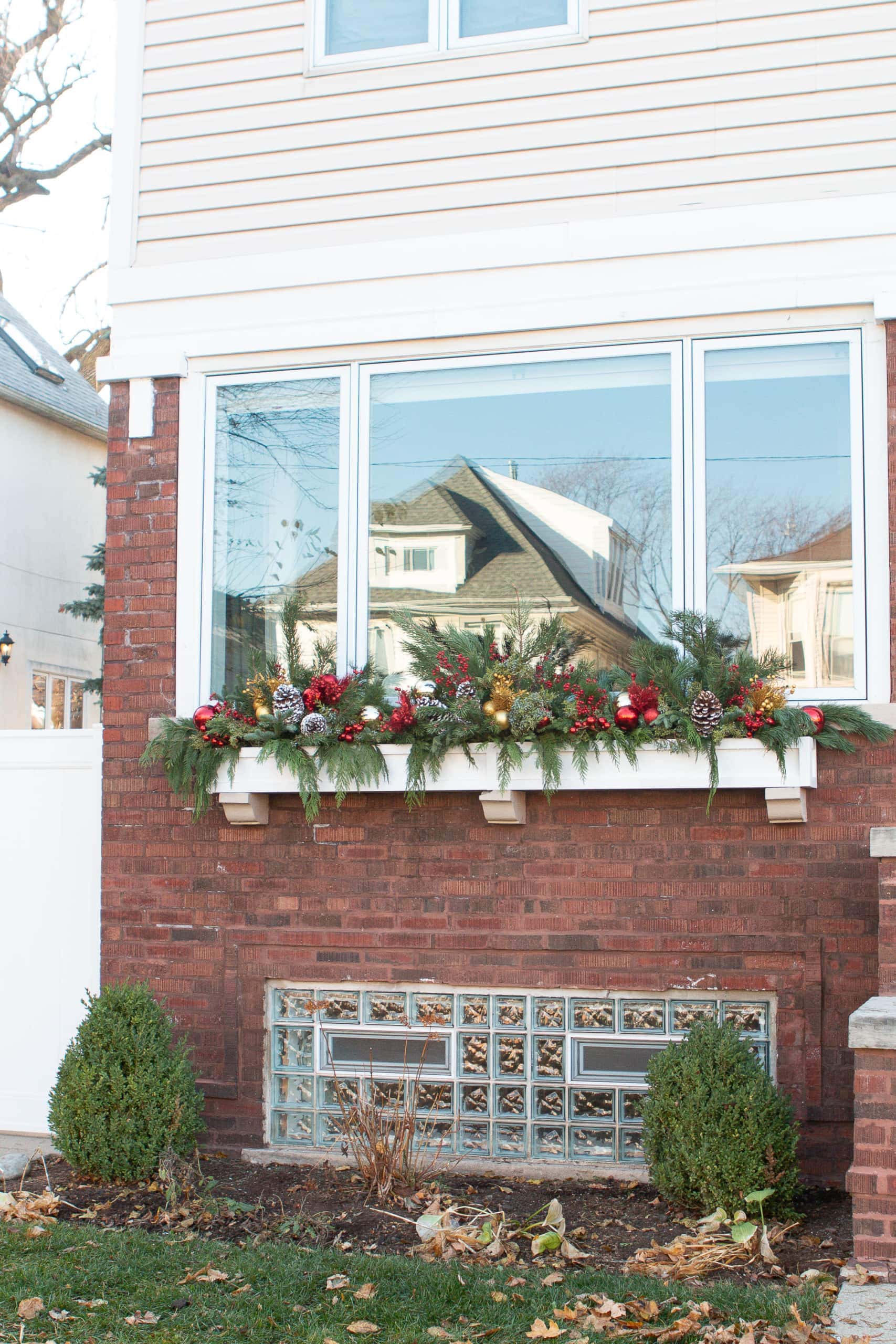 Our holiday window box