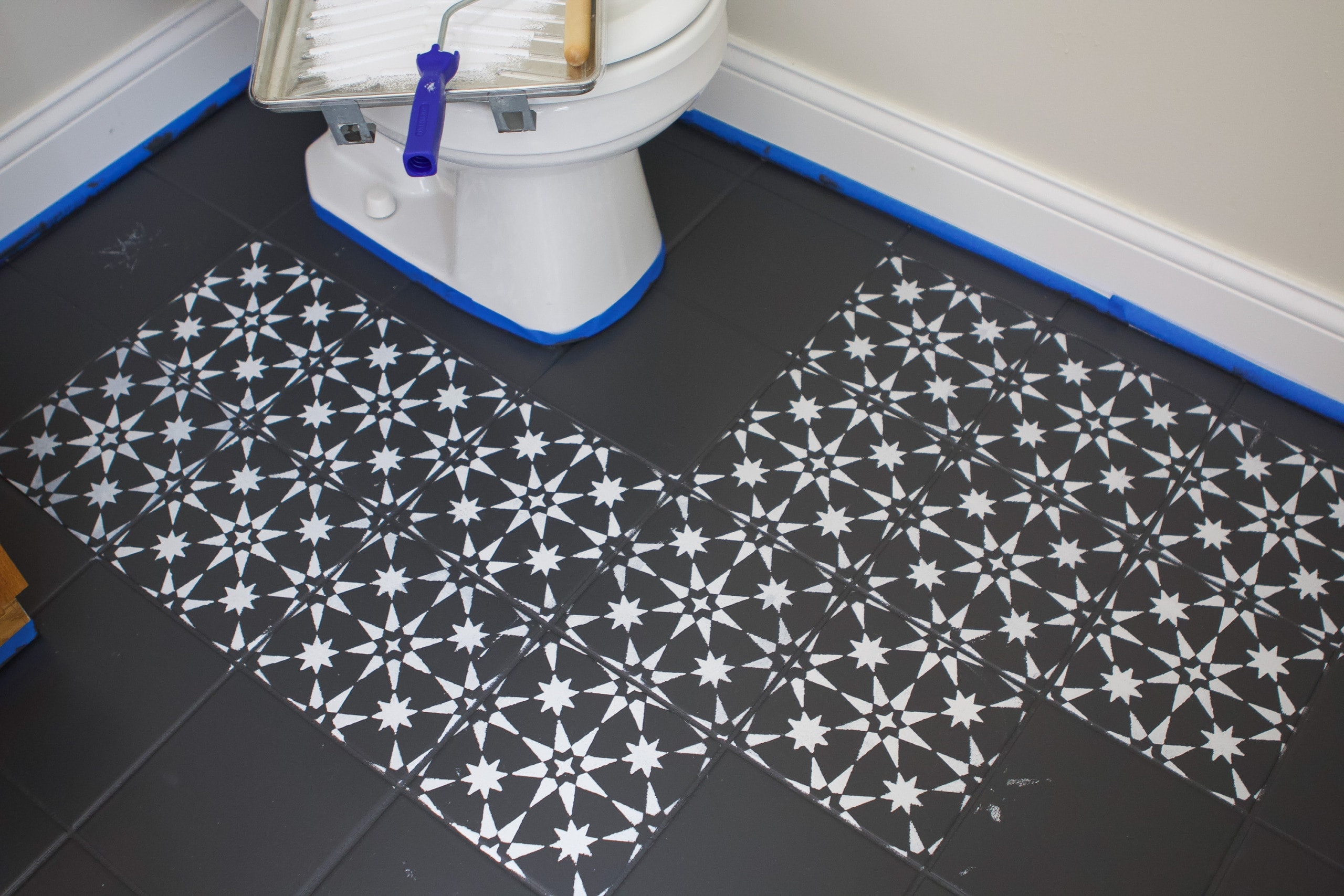 Tips to stencil floor tiles