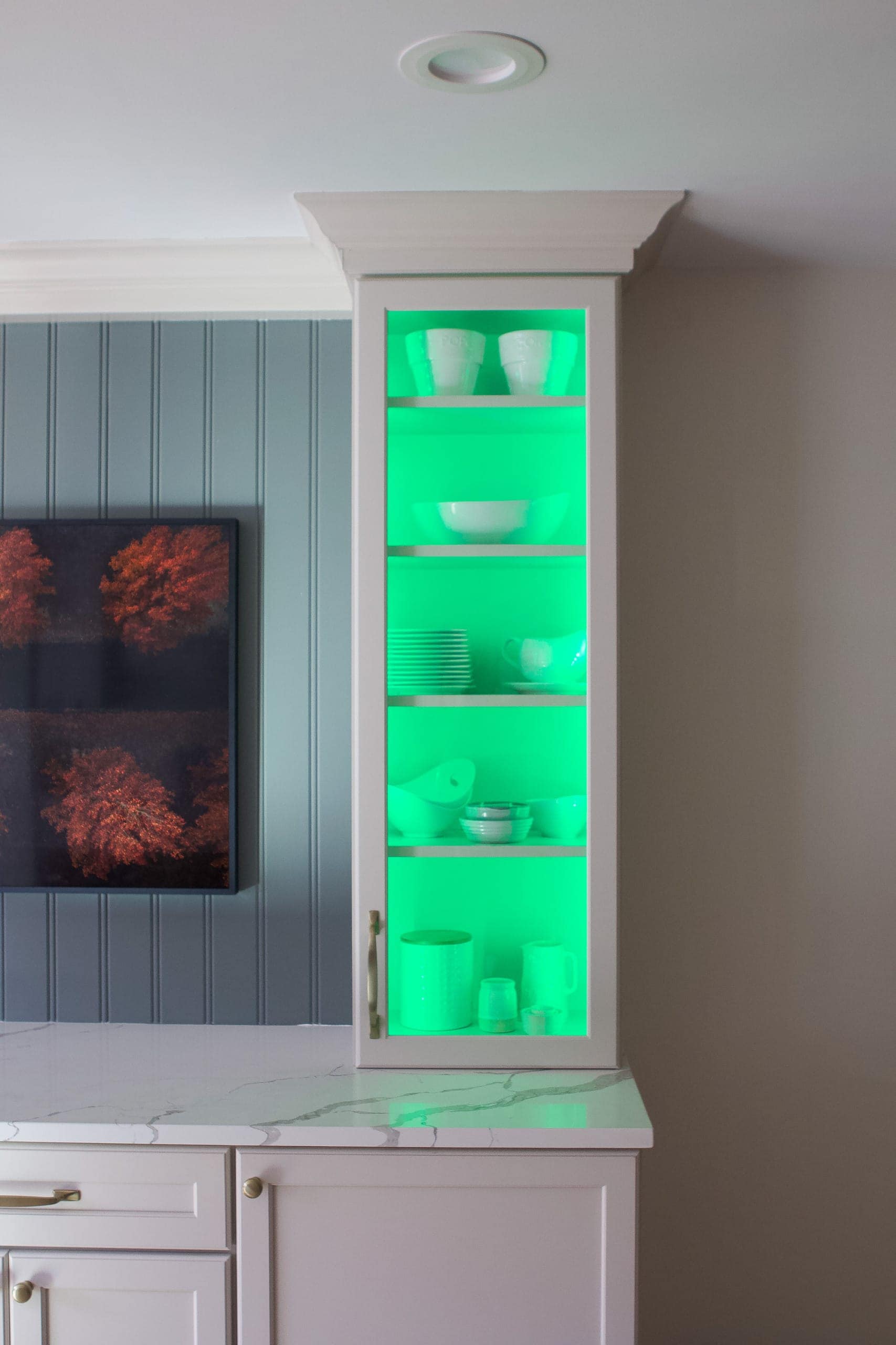 Green cabinet lighting