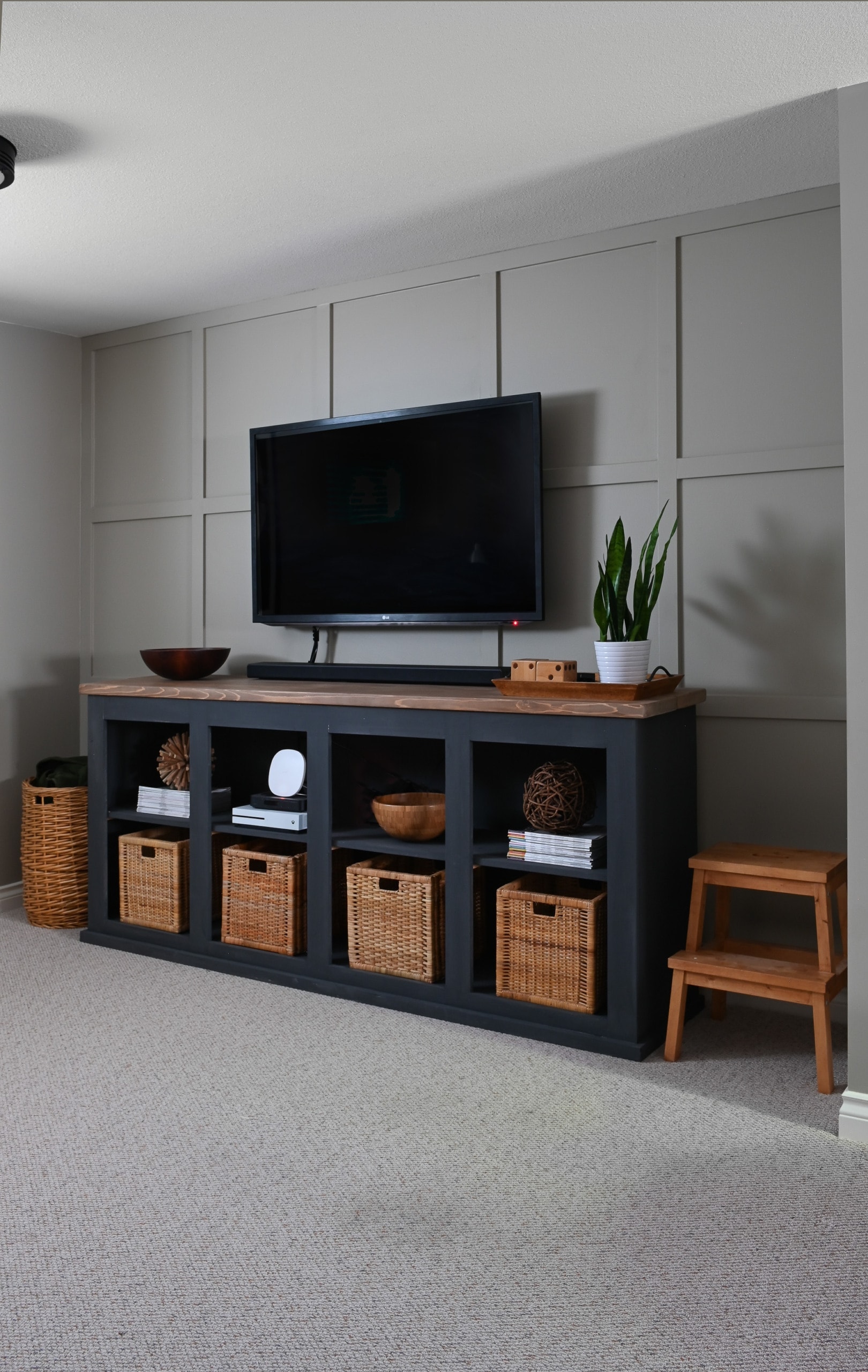 Dina's DIY basement console