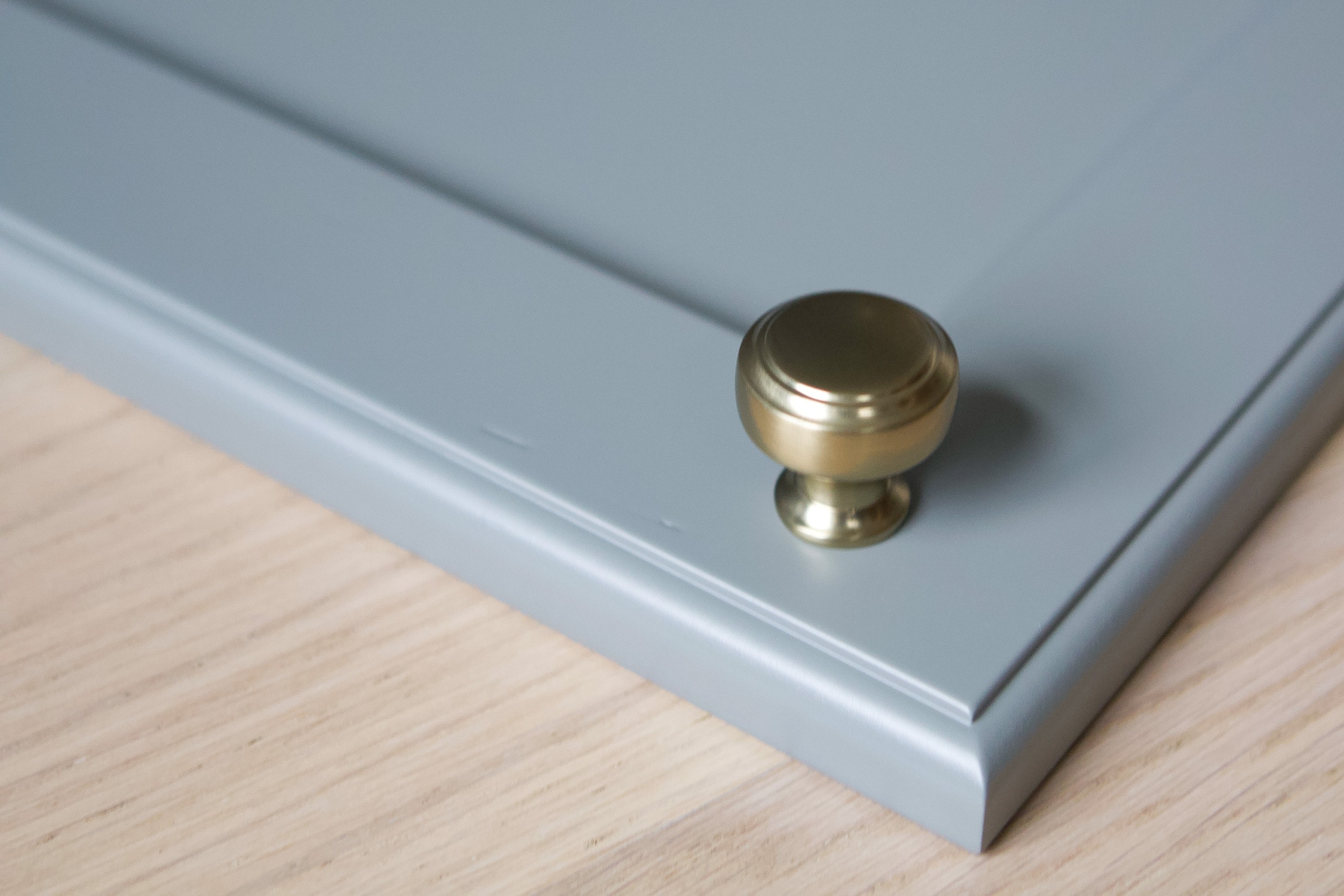 Kitchen cabinet hardware