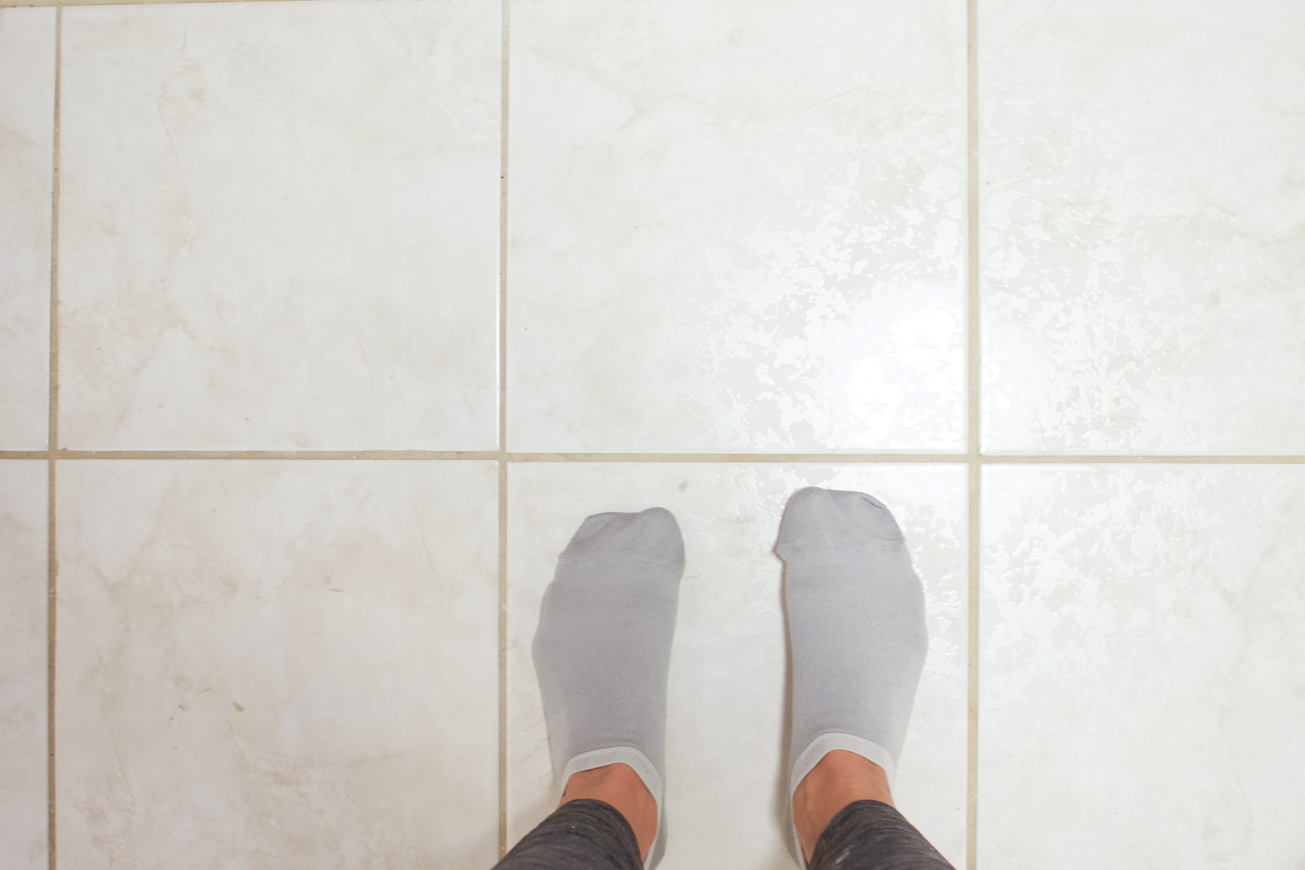 My best tips to paint floor tile