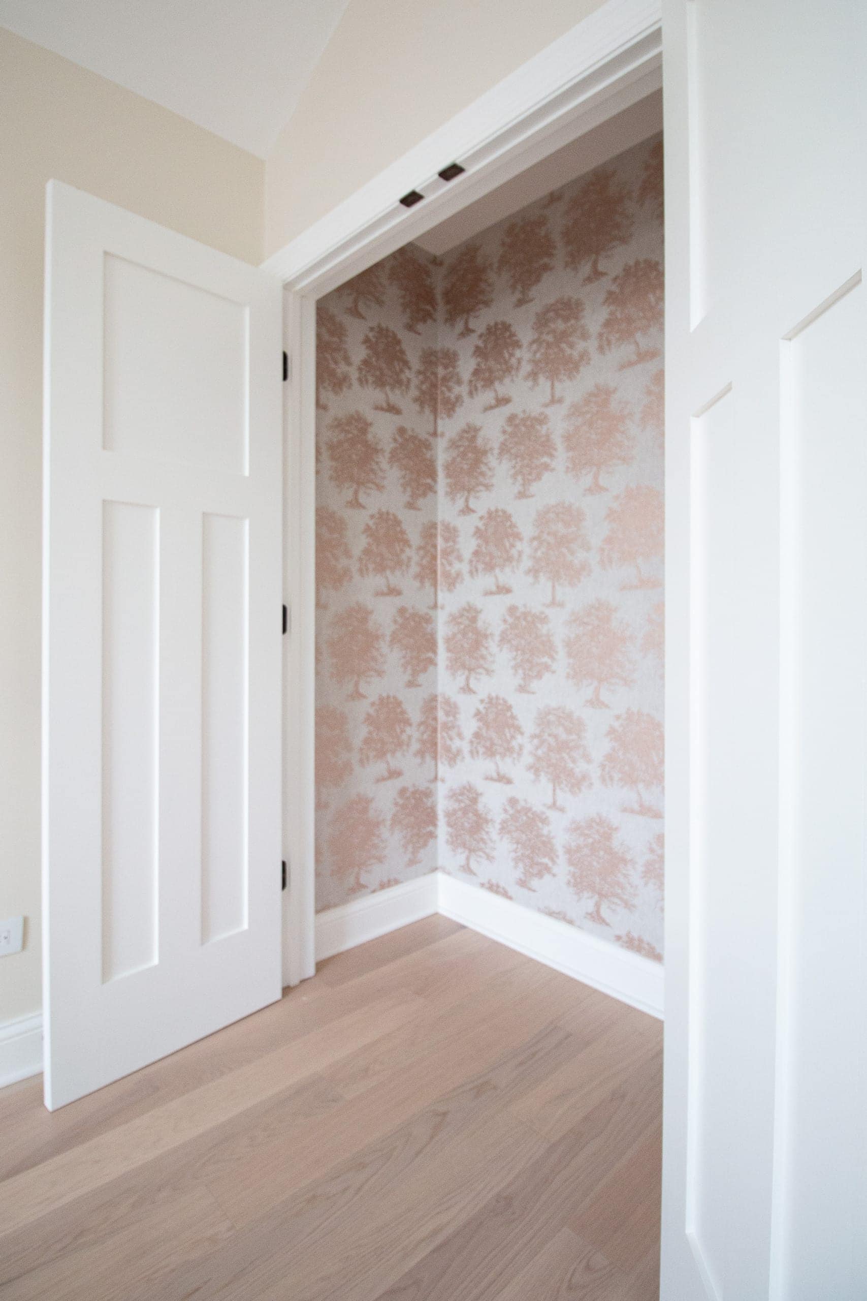 How to wallpaper a closet