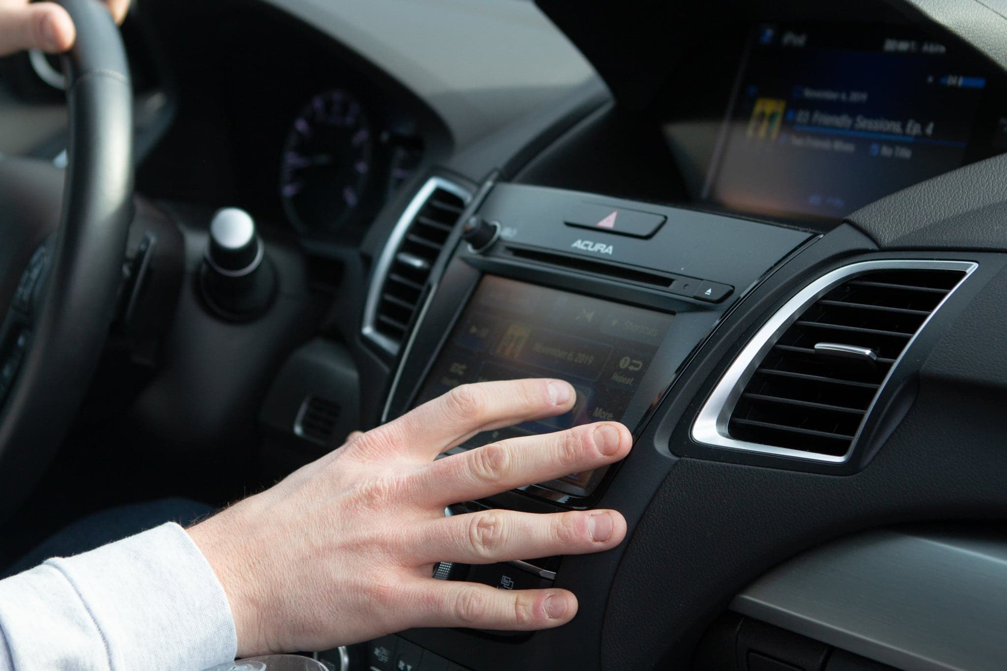 Touch-screen technology on the Acura RDX