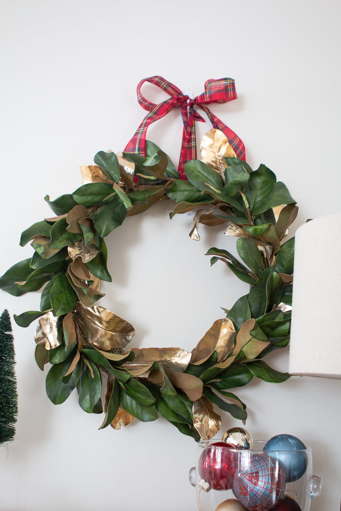 Display a wreath over your console in your holiday entry