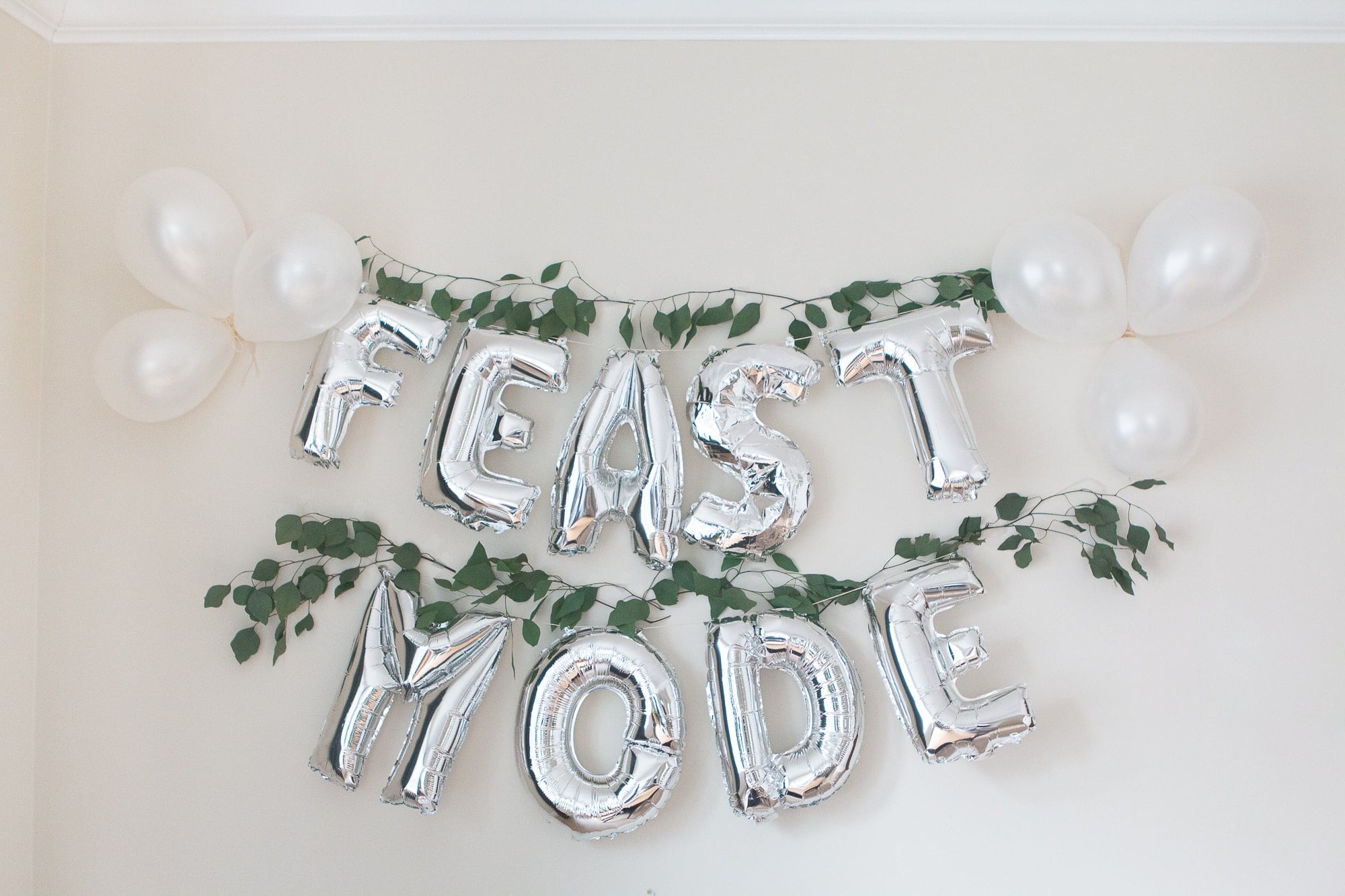 feast mode thanksgiving decor