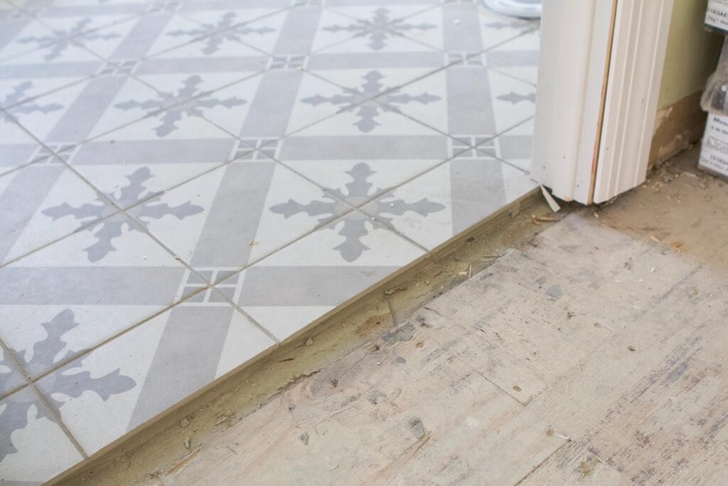 New patterned floor tile