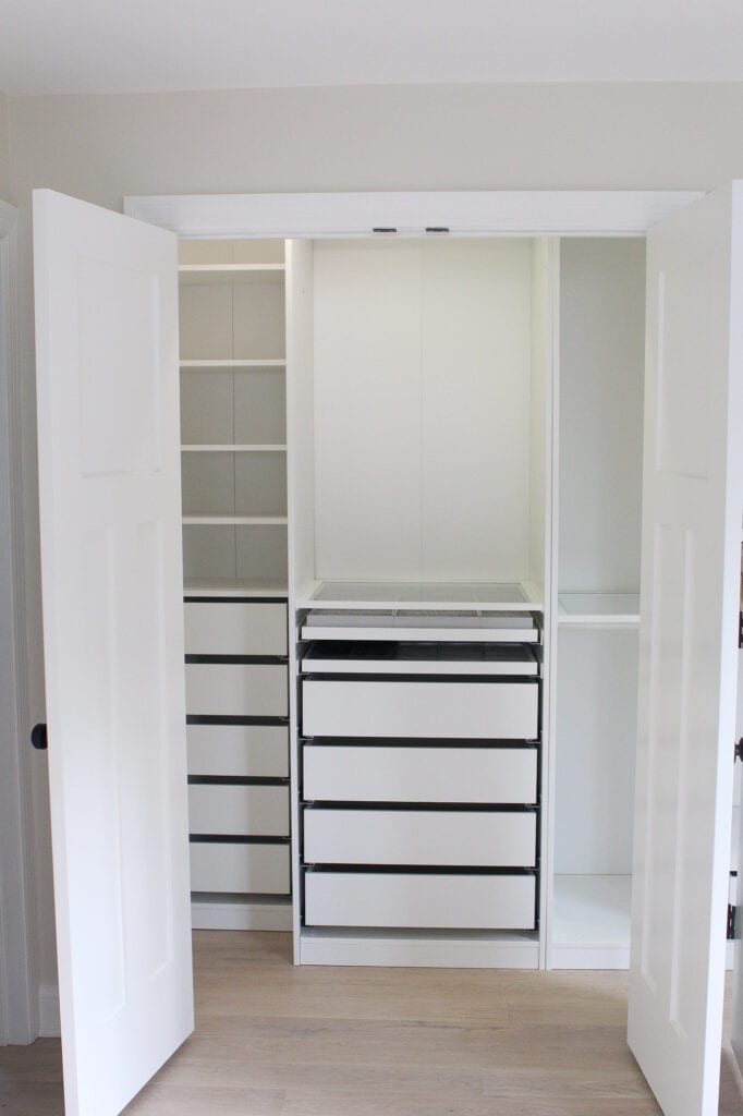 Tips to install the ikea pax wardrobe in a reach-in closet