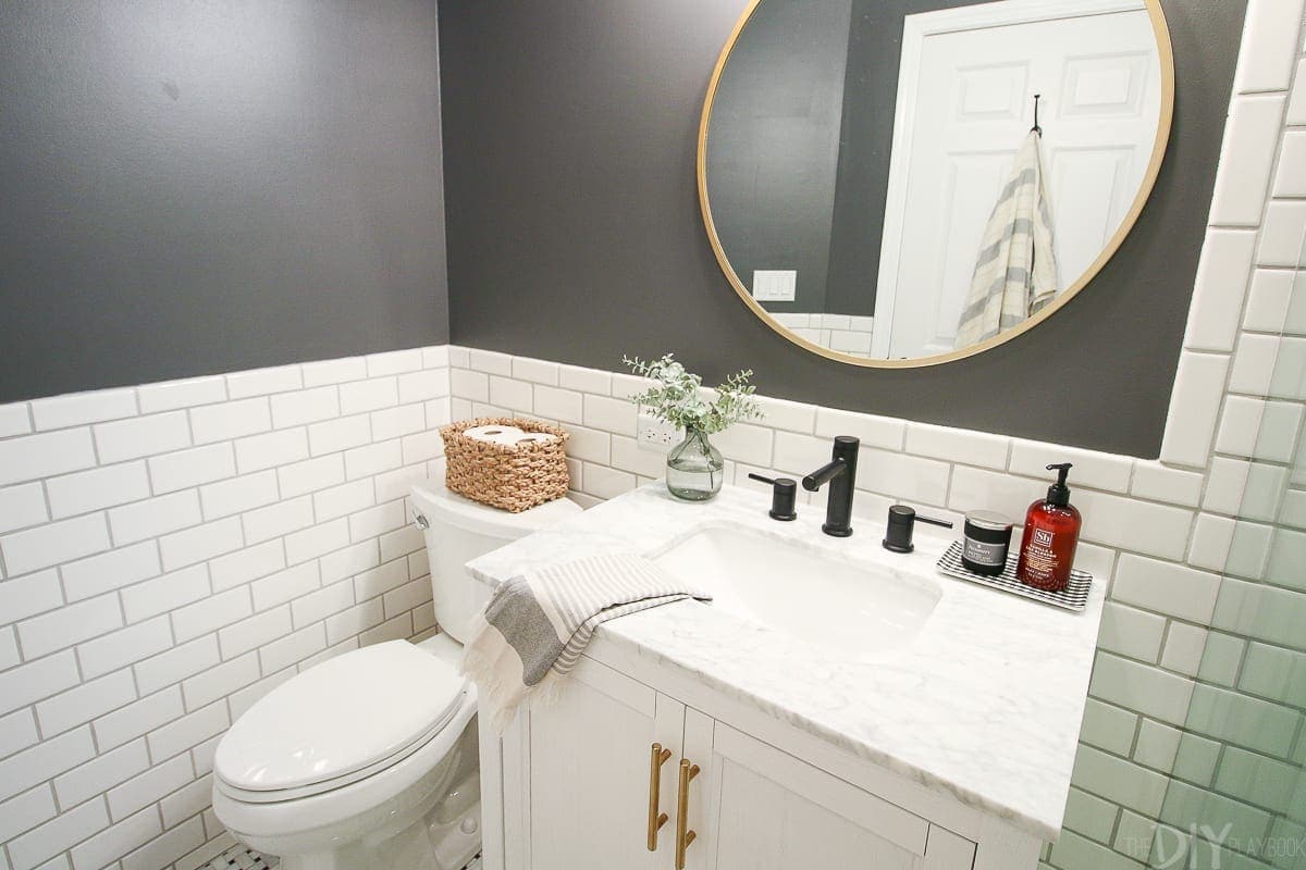 Bathroom decorating dos and don'ts