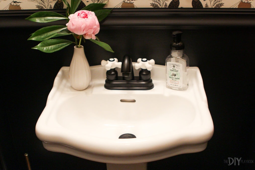 Cute sink in powder room