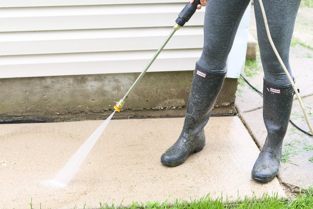 Wear boots when power washing