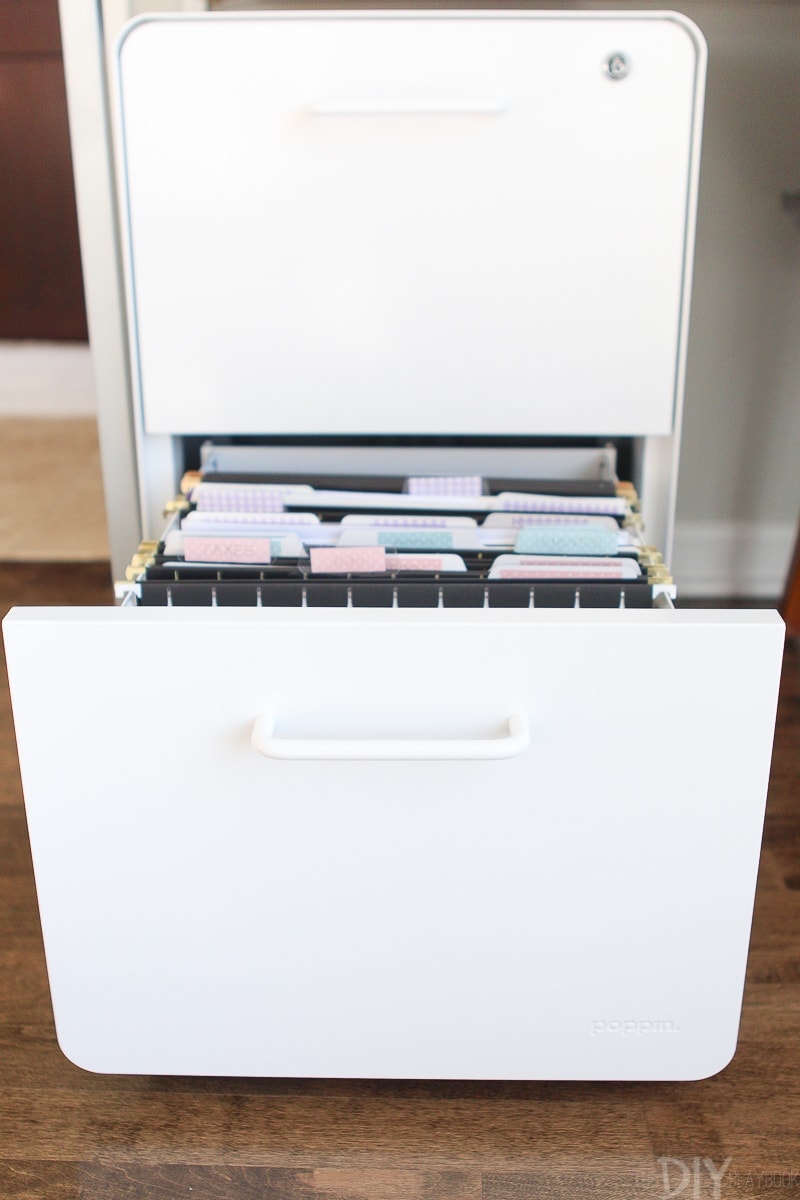 How to keep a file cabinet organized