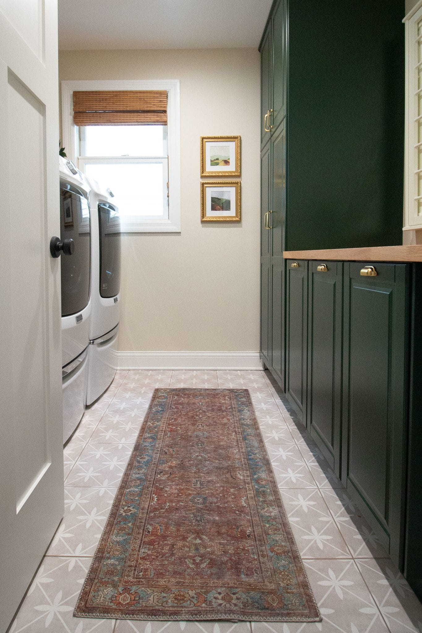 Our DIY laundry room makeover