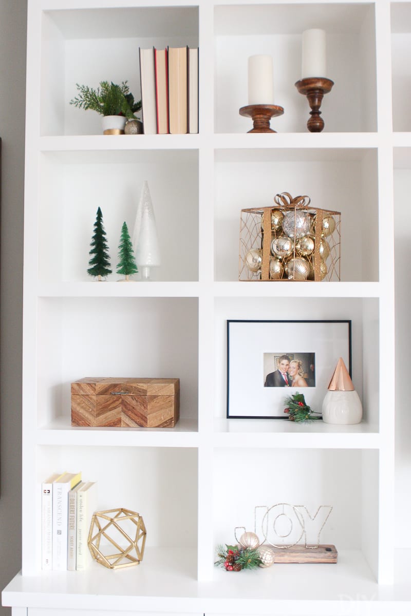 How to decorate holiday built-ins