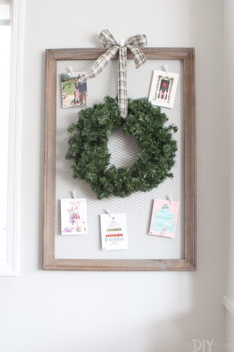 Chicken wire frame to display Christmas cards