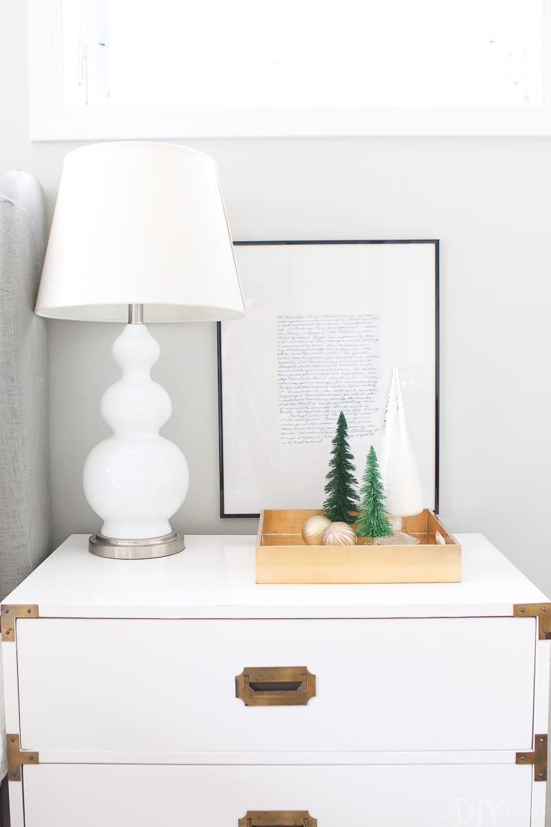 How to decorate bedroom nightstands for Christmas