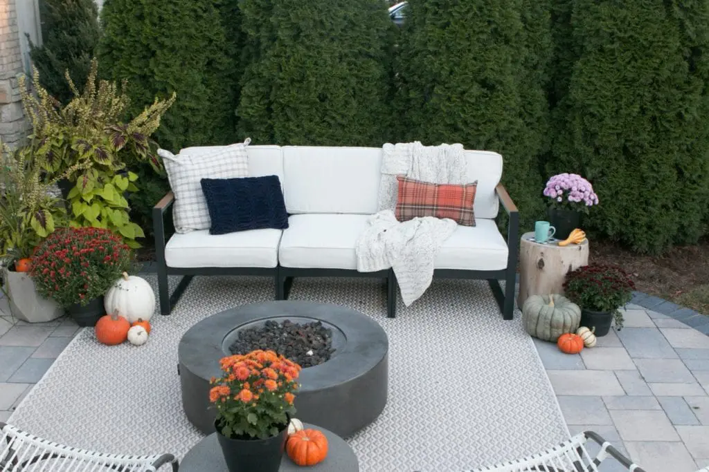 cozying up a patio fro the fall