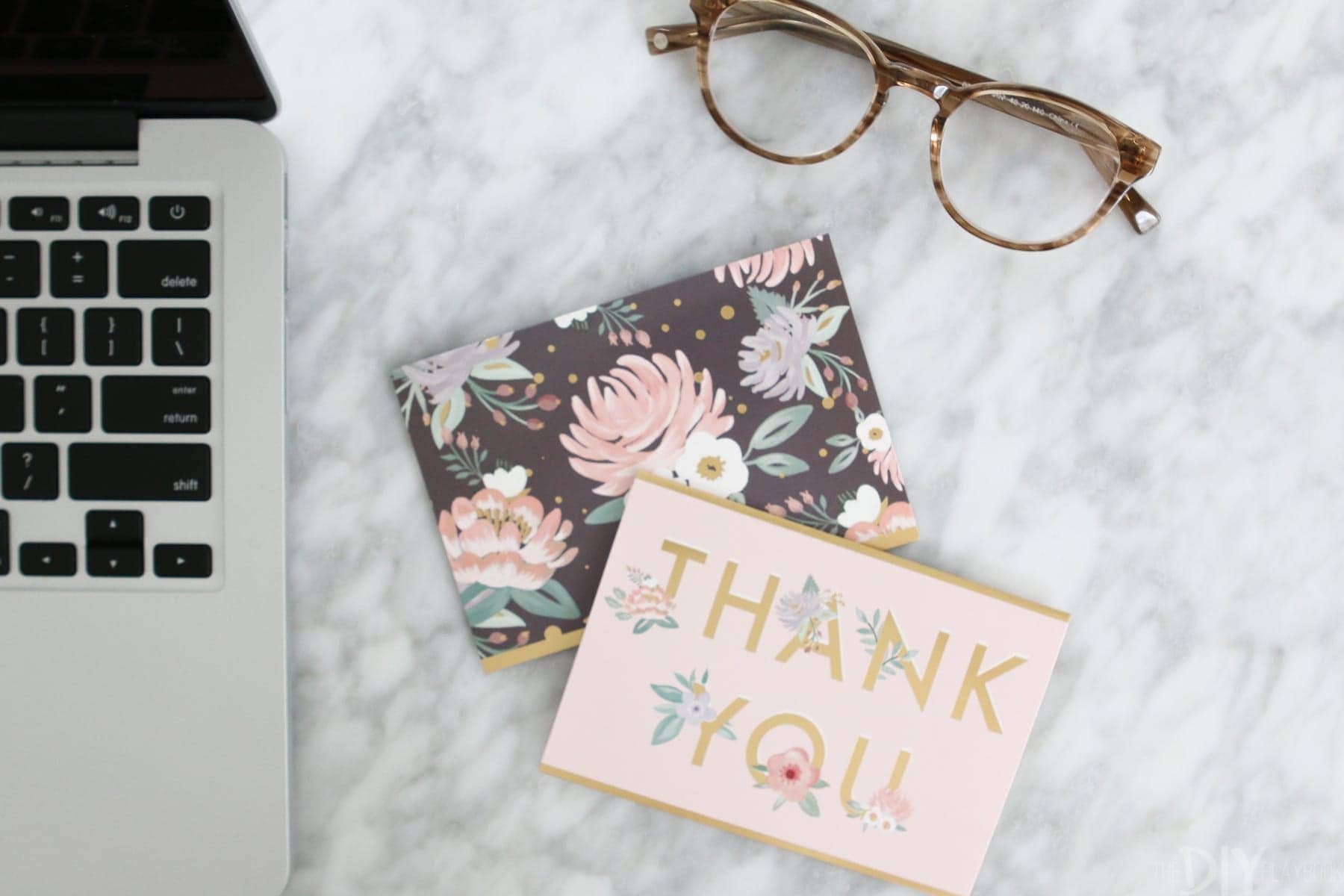 writing thank you notes after newborn gifts