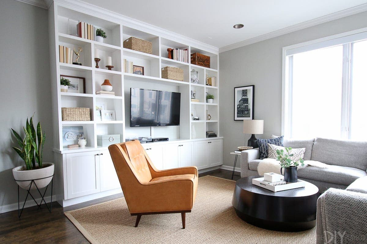 This round coffee table works perfectly in this open living room space. 