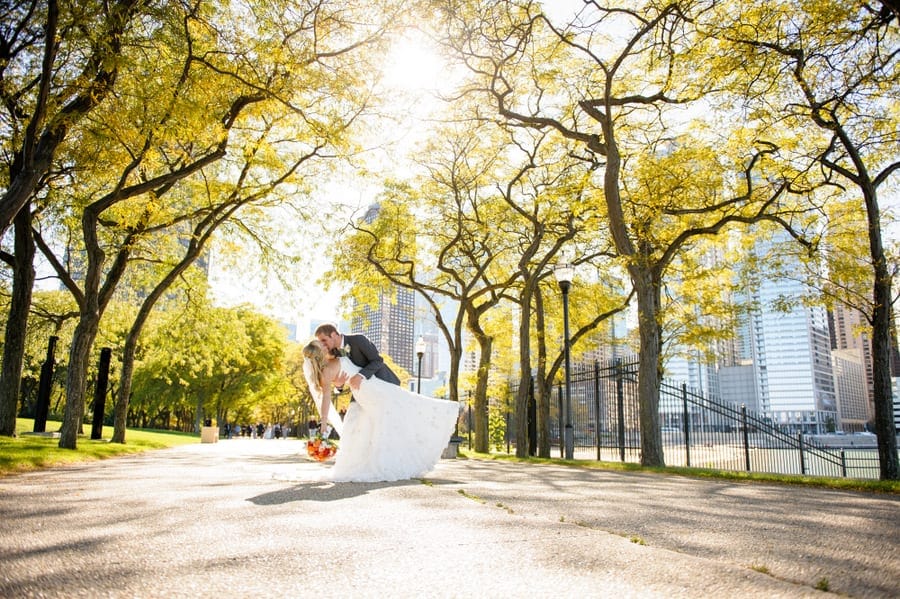 Casey's gorgeous wedding photos taken in Olive Park in Chicago.