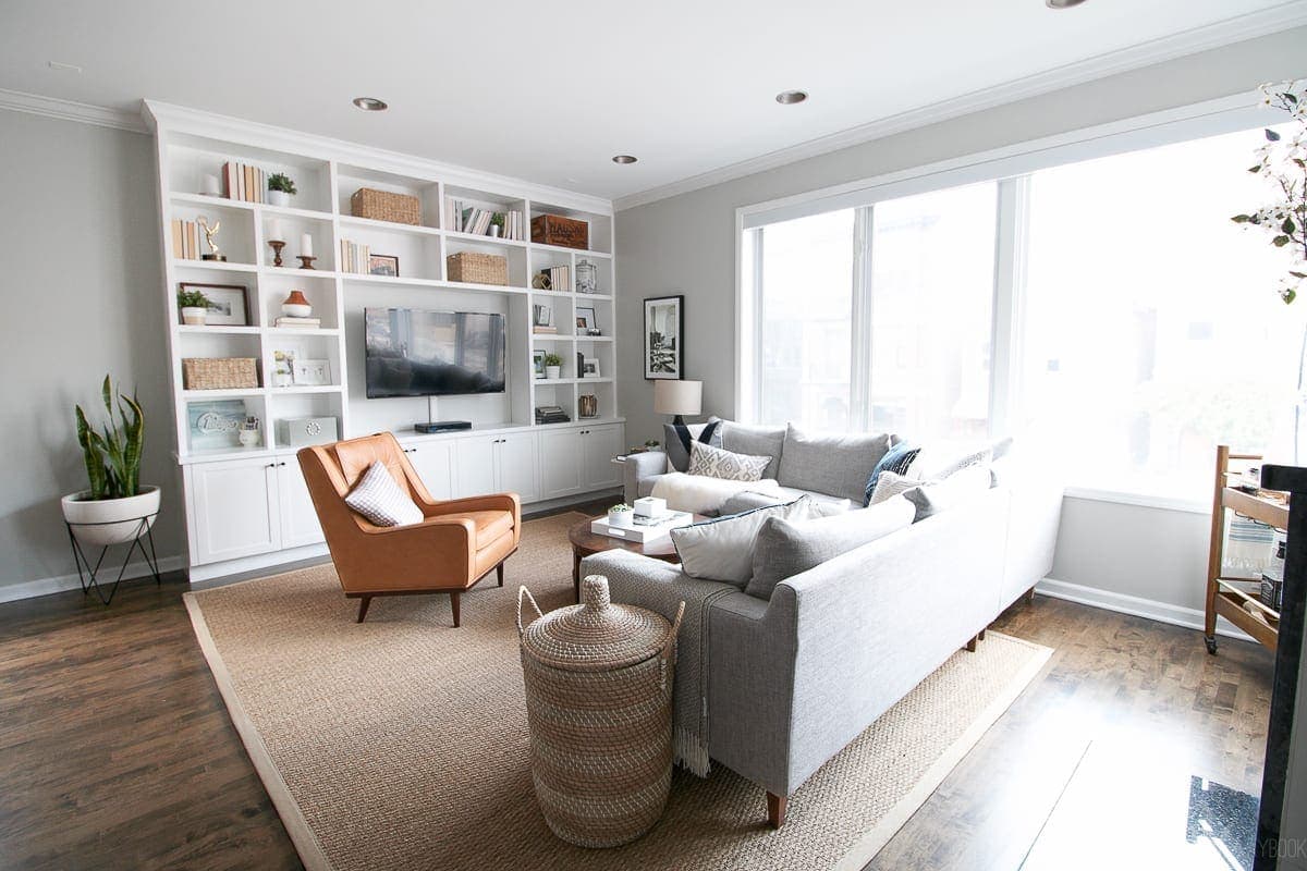 Casey's living room with amazing built-ins. She also installed LED lights behind her television for an amazing TV watching experience!