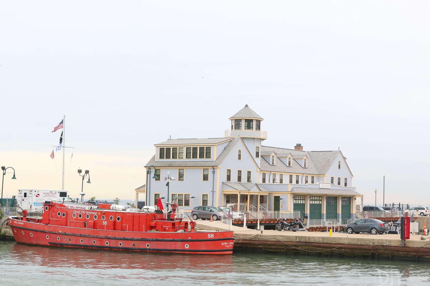 Chicago_River_Travel_CFD_Boat