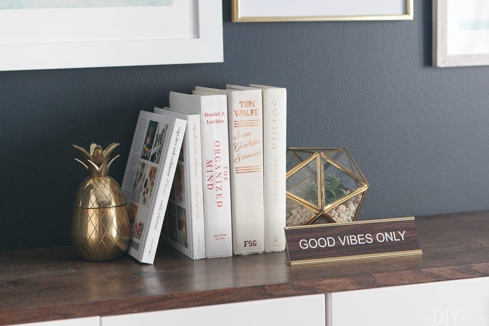 The Good Vibes Only sign looks great on our fauxdenza along with some books and other fun accessories. 