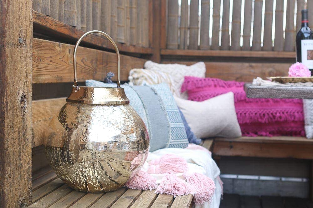 Moroccan_Table-pillows-gold-lantern