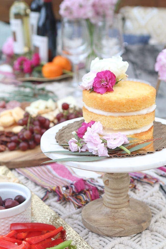 Moroccan_Table-cake-stand-naked-cake