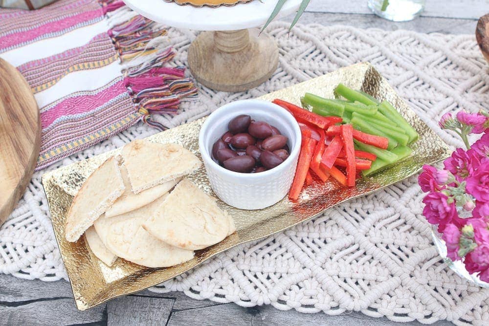 Moroccan_Table_hummus_tray