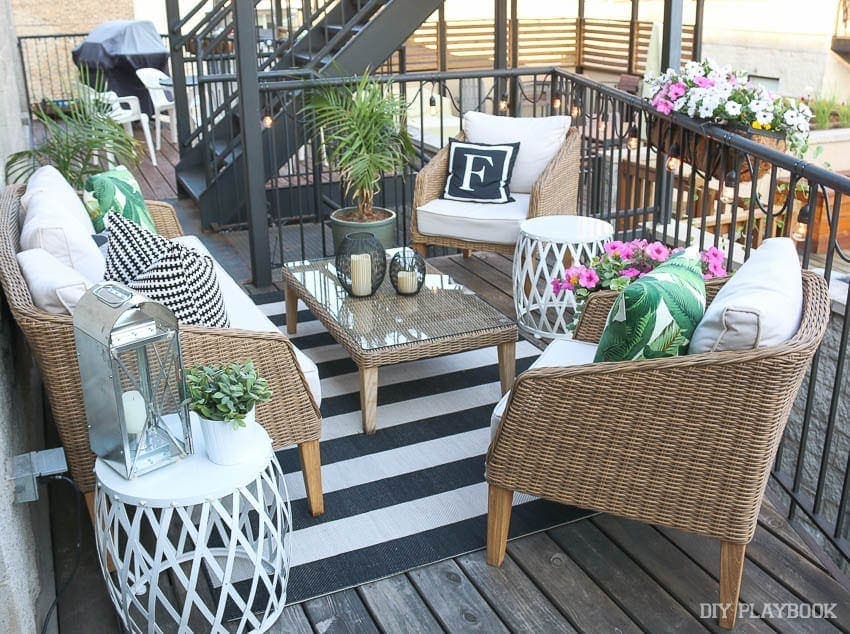 patio-balcony-furniture-outdoors