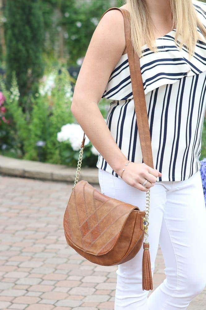 casey-purse-white-jeans