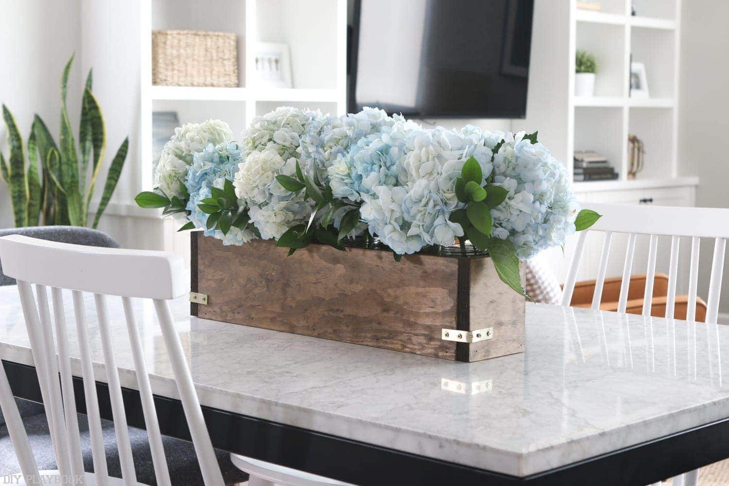 DIY_Flower_Box_Kitchen_Tablejpg