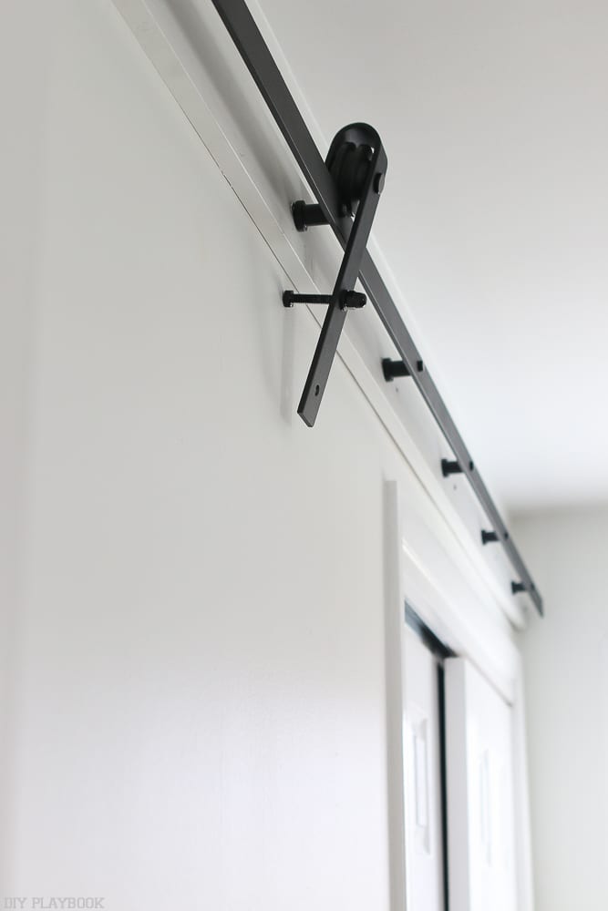 Closet_Door_turned_barn_door_hardware_track