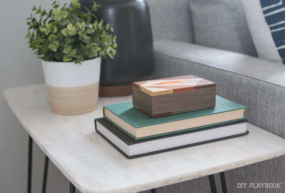 Accent pieces on the new marble table