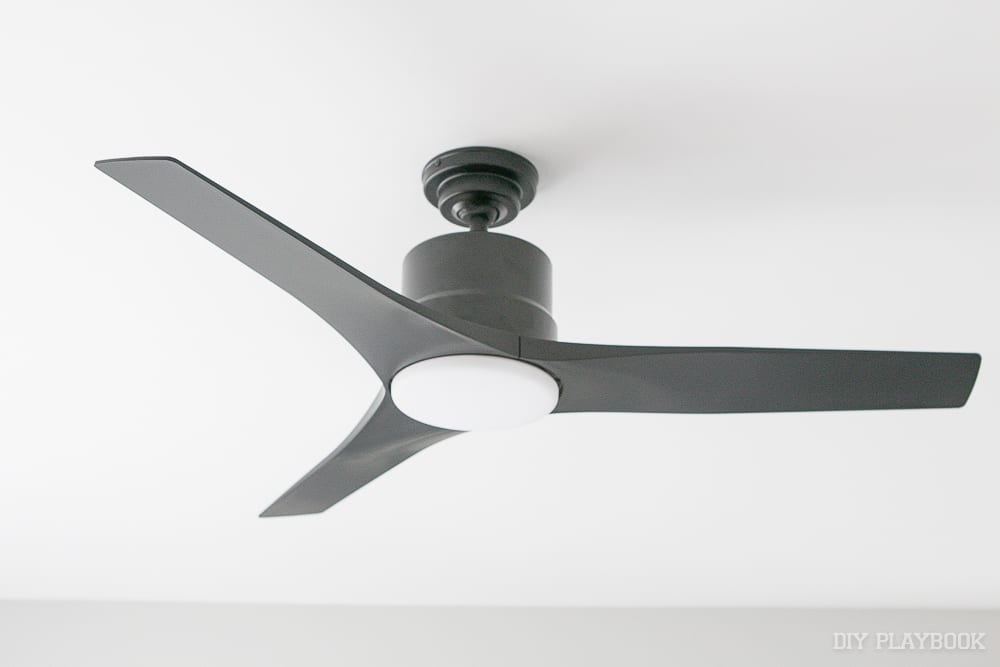 Install a ceiling fan by yourself: Black casablanca fan| DIY Playbook