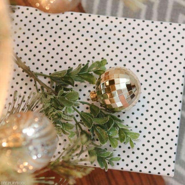 Neutral Christmas Tree | DIY Playbook